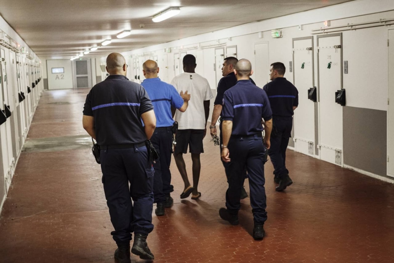 тюрьмы в франции