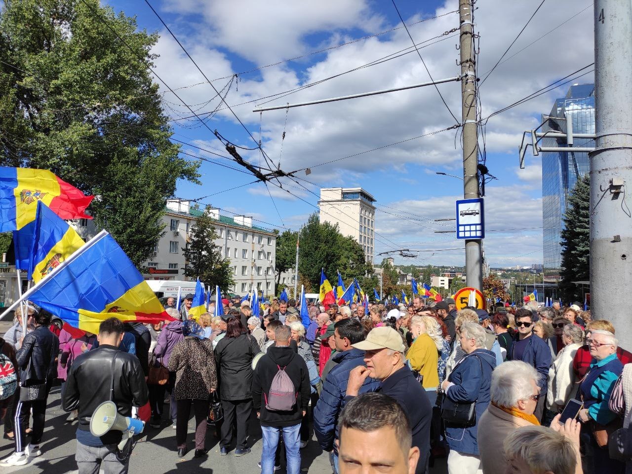 Новости молдовы. Митинг. Протесты. ЛГБТ шествие. Митинг протеста в Кишиневе.