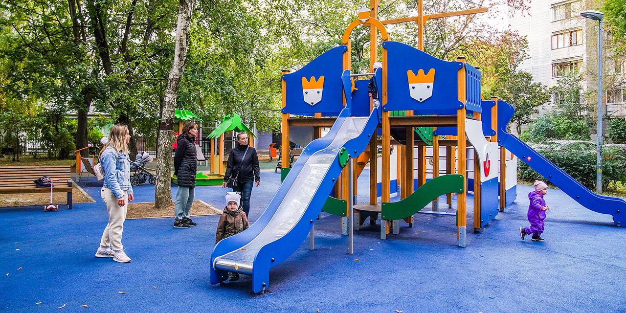 детская площадка в парке горького новая