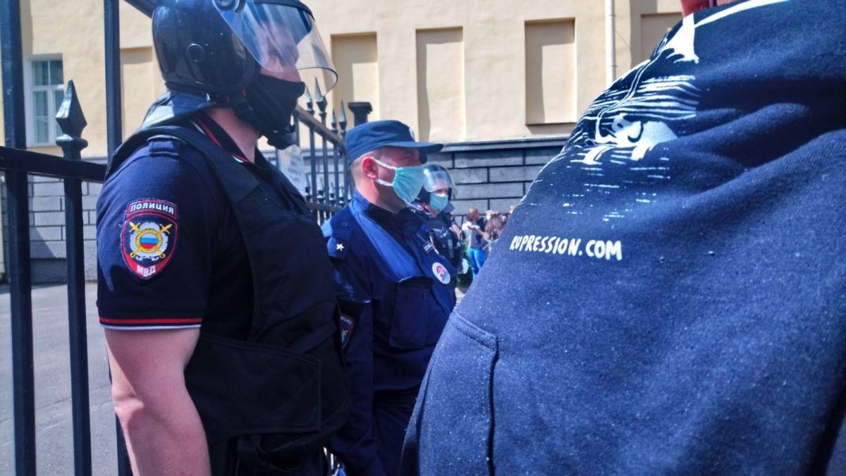 Аресты сотрудников полиции в спб последние новости. Аресты сотрудников полиции в спб последние новости