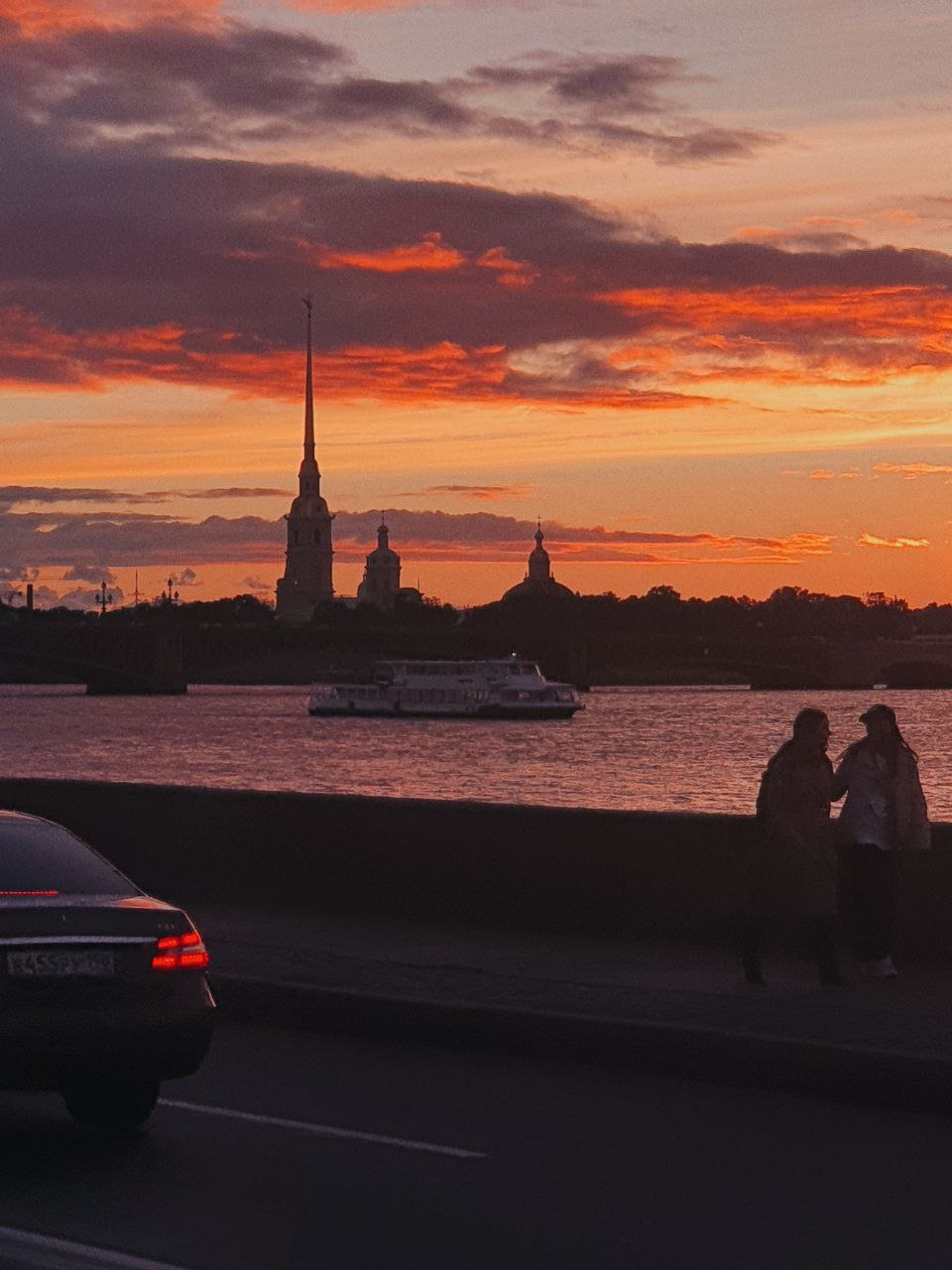 закат в санкт петербурге сегодня