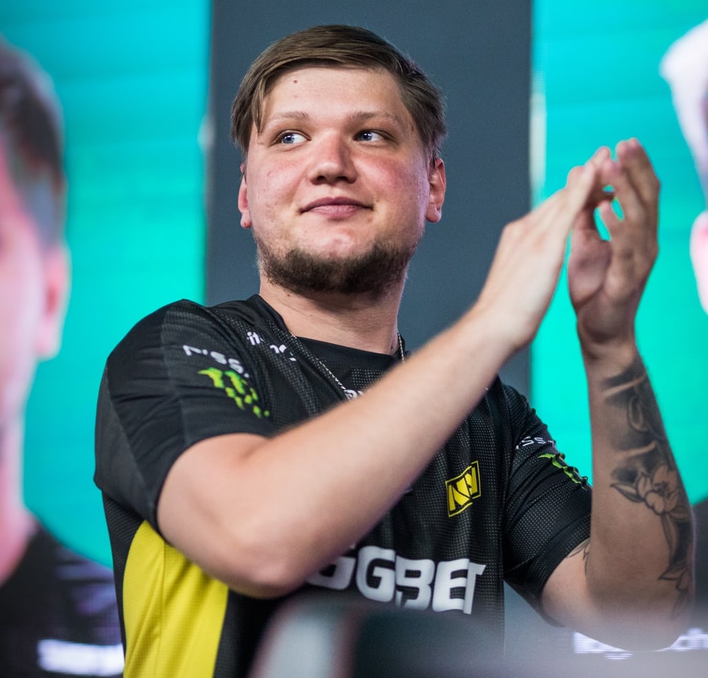 Simple игрок. Александр Костылев нави 2022. Симпл нави 2022. S1mple PGL Antwerp. S1mple PGL Antwerp 2022.