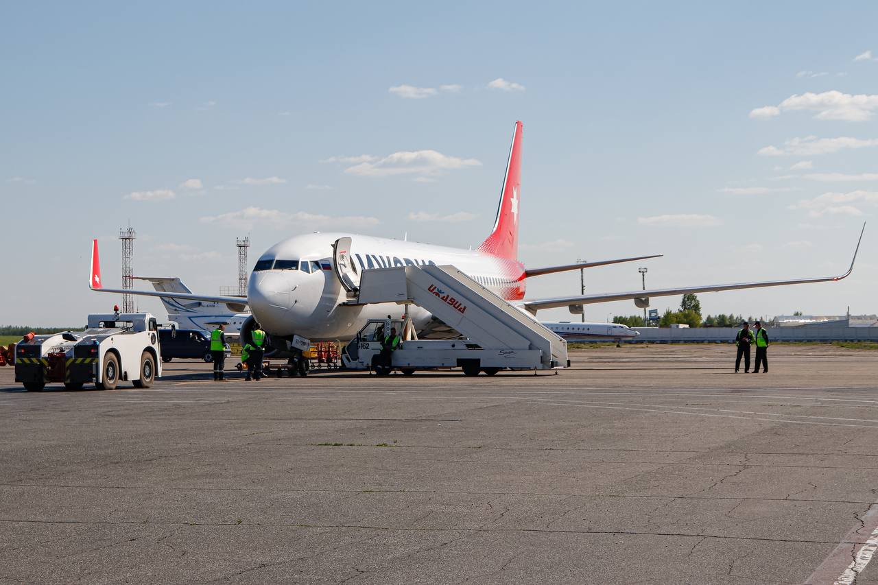 Авиабилеты ижевск волгоград. Самолет Ижевск Казань. Авиарейсы из Ижевска в Сочи. Питер Ижевск самолет. Москва Ижевск самолет 14.05.24.