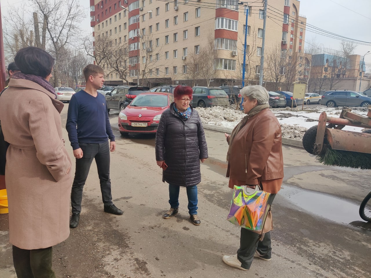 Королев новости. Королева двора. Субботник в Королеве. Субботник Королев 2022. План субботника придомового.