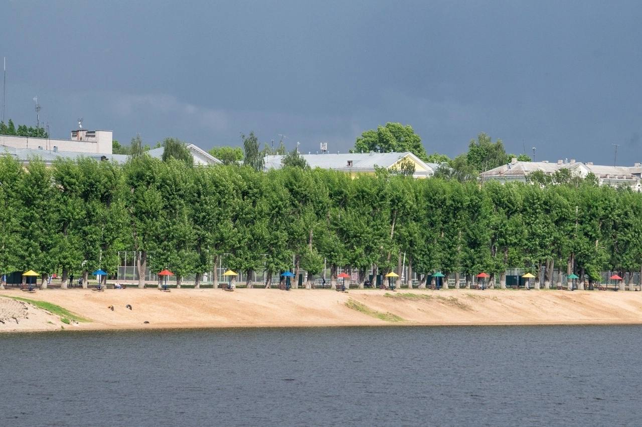 Городской пляж Тверь. Астрахань городской пляж. Городской пляж Ярославль. Тверь городской пляж в 2013 году.