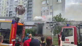 пожар на складе. пожар на реке в марьино. пожар москва река капотня. пожар в марьино сейчас. пожар на москве реке в марьино.